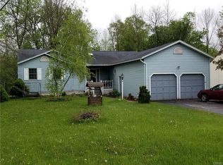 7078 Wimbleton Ct, East Syracuse, NY 13057