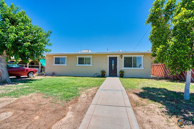 1st image of 490 Palo Verde St