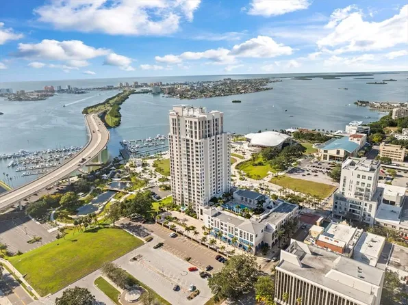 331 Cleveland St APT 2203, Clearwater, FL 33755