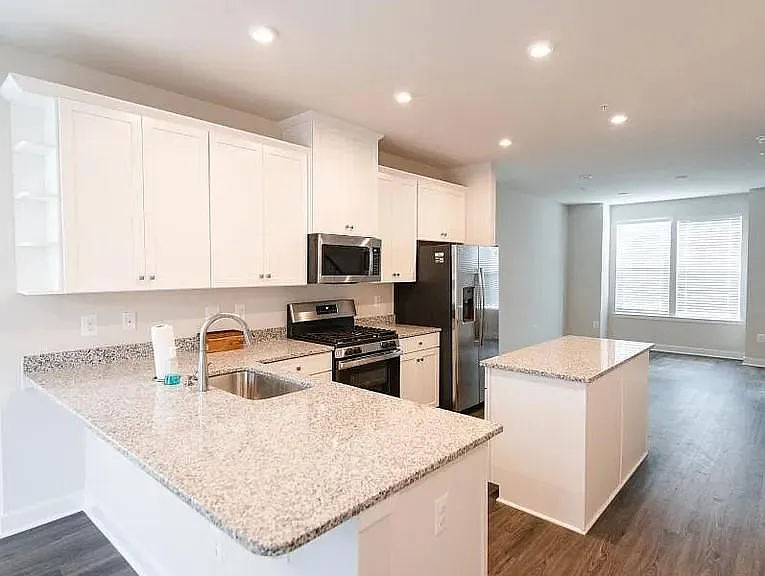 2816 Evansgreen Dr — Photo 9