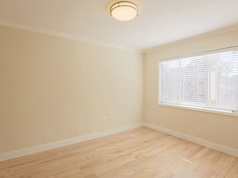 400 Orange St #205 — Photo 7