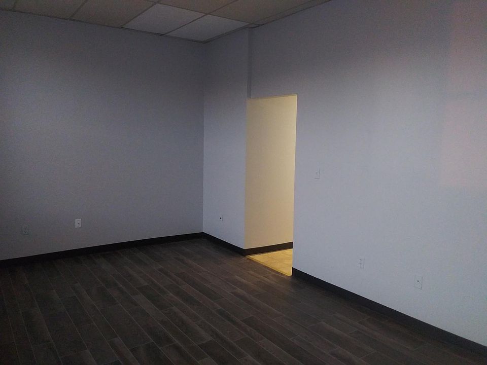 2nd image of 120 W Dixie Ave Ste A