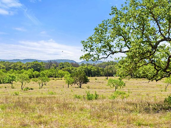 3rd image of 1318 Klett Ranch Road