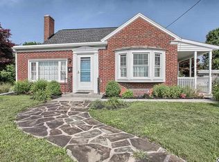 9 S Chestnut St, Dillsburg, PA 17019