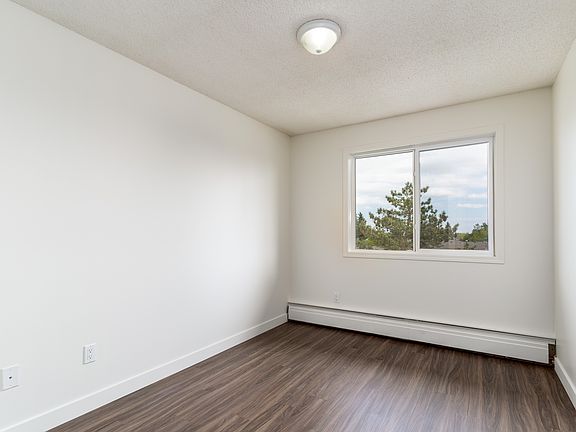 4th image of 3431 139th Ave NW #398841