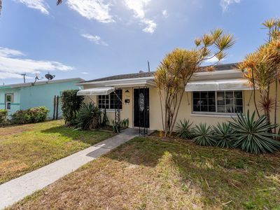 137 W 34th Street, Riviera Beach, FL, 33404