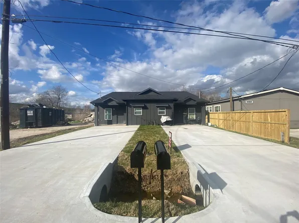 9719 Pelsey St, Houston, TX 77029