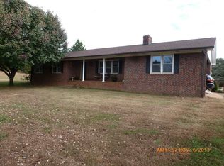 341 Autumn Dr, Pickens, SC 29671