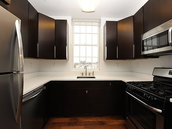 5th image of 2527 18th St APT 5A