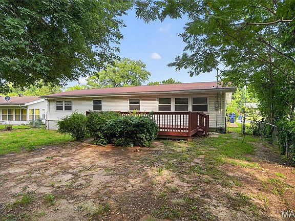 5th image of 11138 Landseer Dr