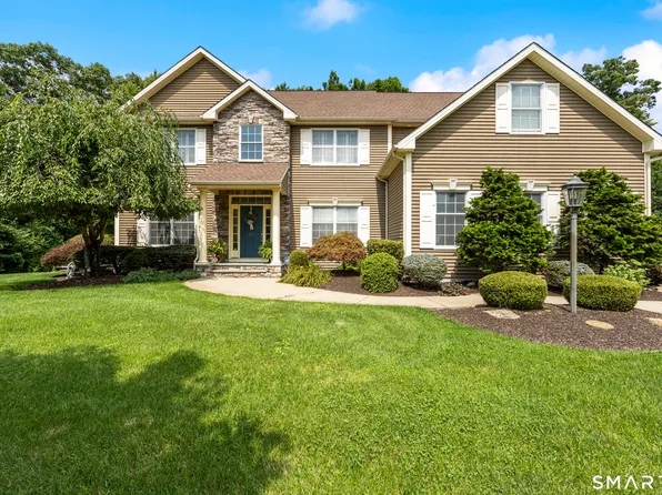 67 Curtiss Lane, Watertown, CT 06795