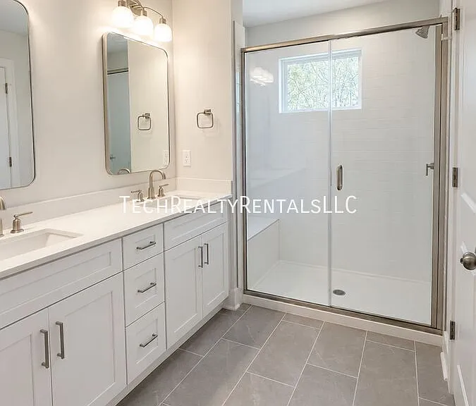 4638 Dogwood Pl #1 — Photo 9