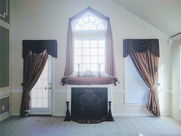3rd image of 5225 Queen Bishop Ln