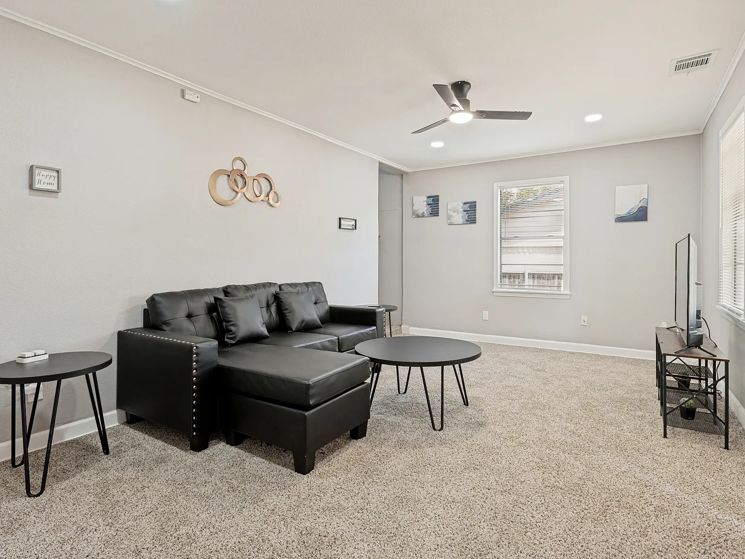 3 bed, 1232 sqft, $5,790 — Photo 4