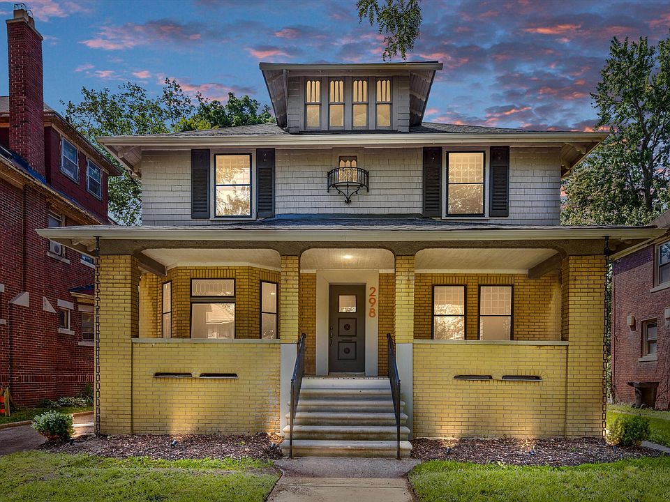 1st image of 298 Josephine St