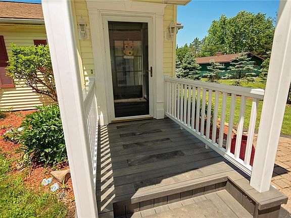 3rd image of 32 S Shore Dr