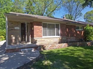 24330 Kenosha Ave, Oak Park, MI 48237