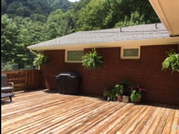 3rd image of 1067 Shady Lane St