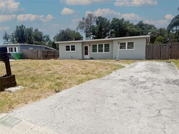8916 Narcissus Ave, Seminole, FL 33777
