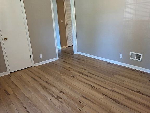 2nd image of 2062 Idlewood Dr