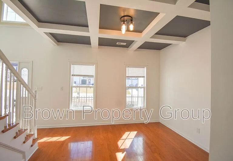 51 Craven Ct — Photo 3