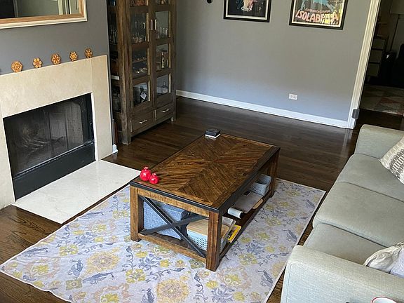 2nd image of 1750 W Ainslie St #2