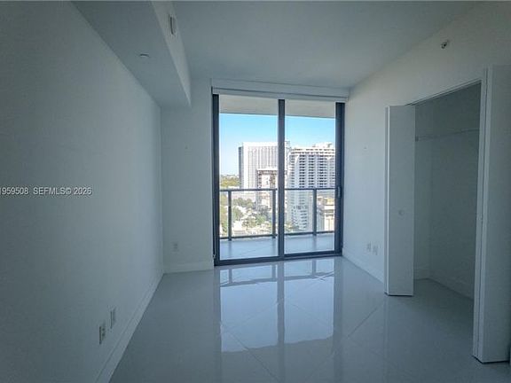 5th image of 501 NE 31st St Unit 1701