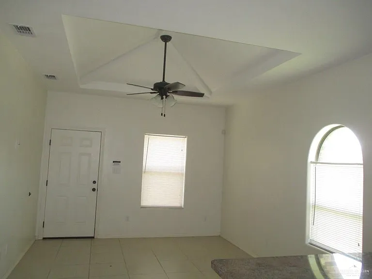 2507 E Franklin Ave #C — Photo 5