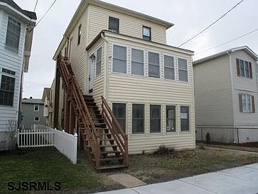 1st image of 938 Bay Ave #4