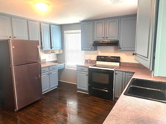 5th image of 308 W Lawrence St