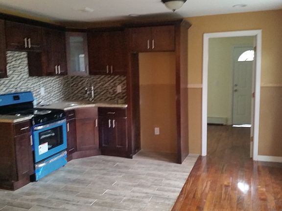3rd image of 218-02 138th Avenue