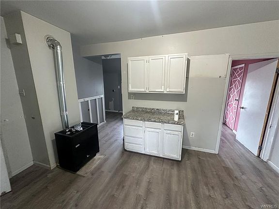 2nd image of 122 Austin St APT 2