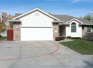 8032 Colby St, Lincoln, NE 68505