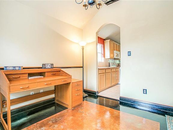 5th image of 7010 Echo Lake Ct