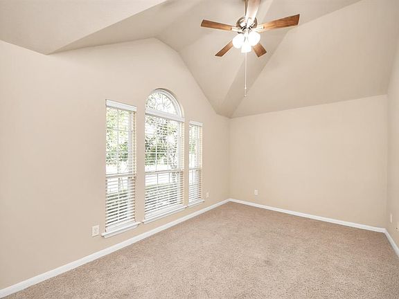 5th image of 6015 Preserve Lane