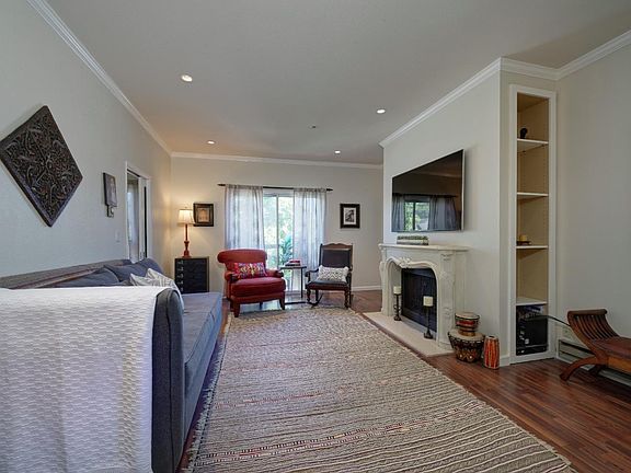 3rd image of 50 N San Mateo Dr APT 203