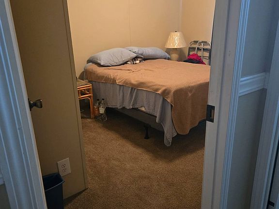 5th image of 103 Spruce Ln