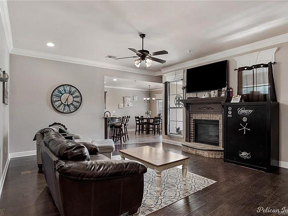 5th image of 6106 Pampus Ln