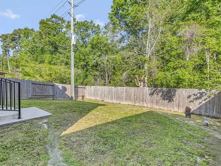 2927 Cypress Island Dr — Photo 25