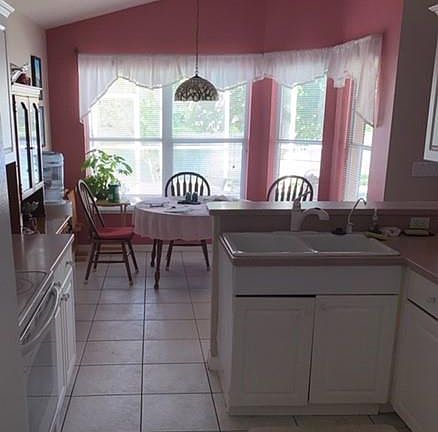 4th image of 1059 Jardin Dr #E