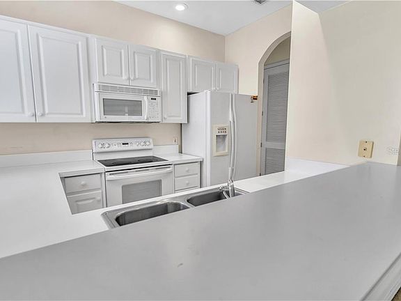 5th image of 566 Grasslands Village Cir #566