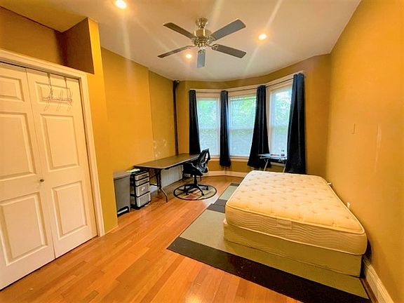 4th image of 80 Garrison Ave #A