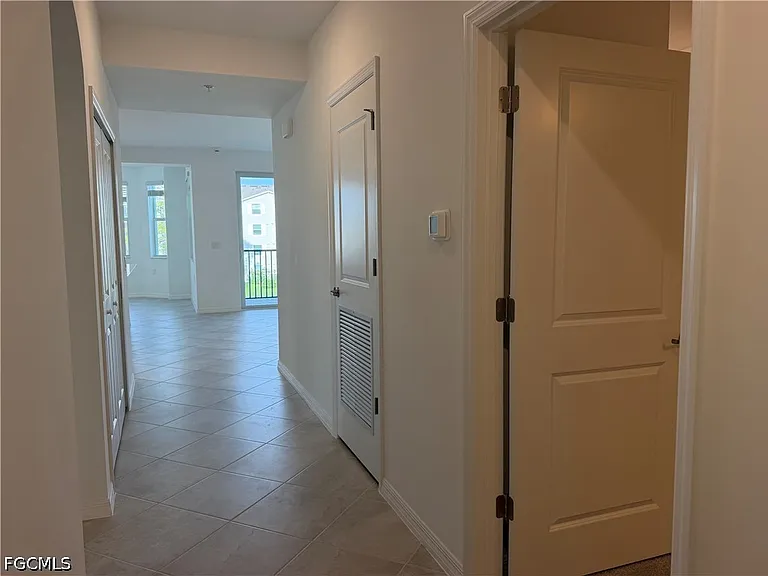 18411 Copperhead Ct N #337 — Photo 2