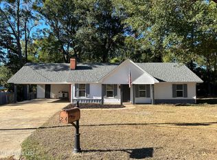 214 Harvest Dr, Ridgeland, MS 39157