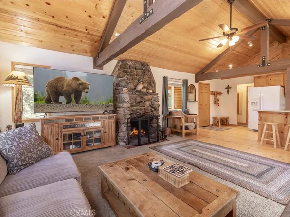 43132 Moonridge Rd, Big Bear Lake, CA 92315