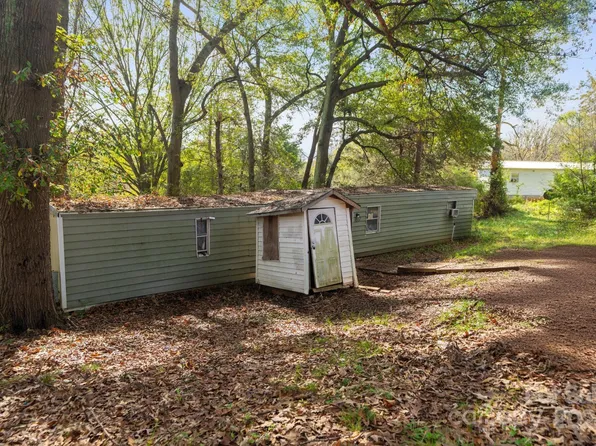 610 Elizabeth Ln, Gastonia, NC 28052