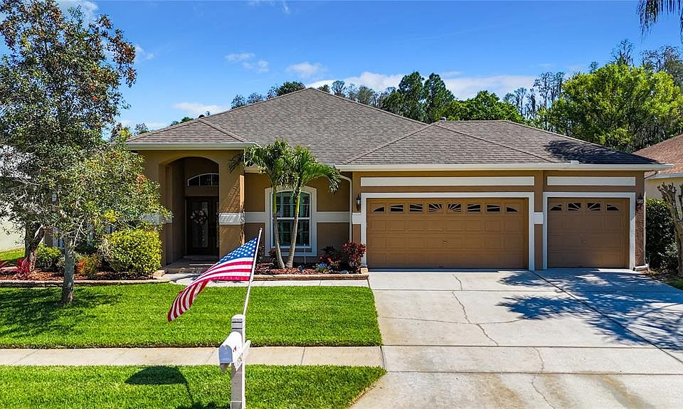 1st image of 1352 Highwood Pl