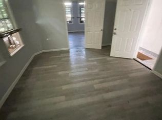 936 S 19th St #1F, Newark, NJ 07108