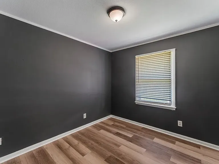 2525 Corineth Dr — Photo 9