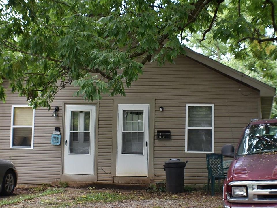 1st image of 1311 & 1315 Stubbins St